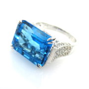 Estate 15.0ct Vivid Blue Topaz & 1.0ct Diamond 18K White Gold Ring SM18-9